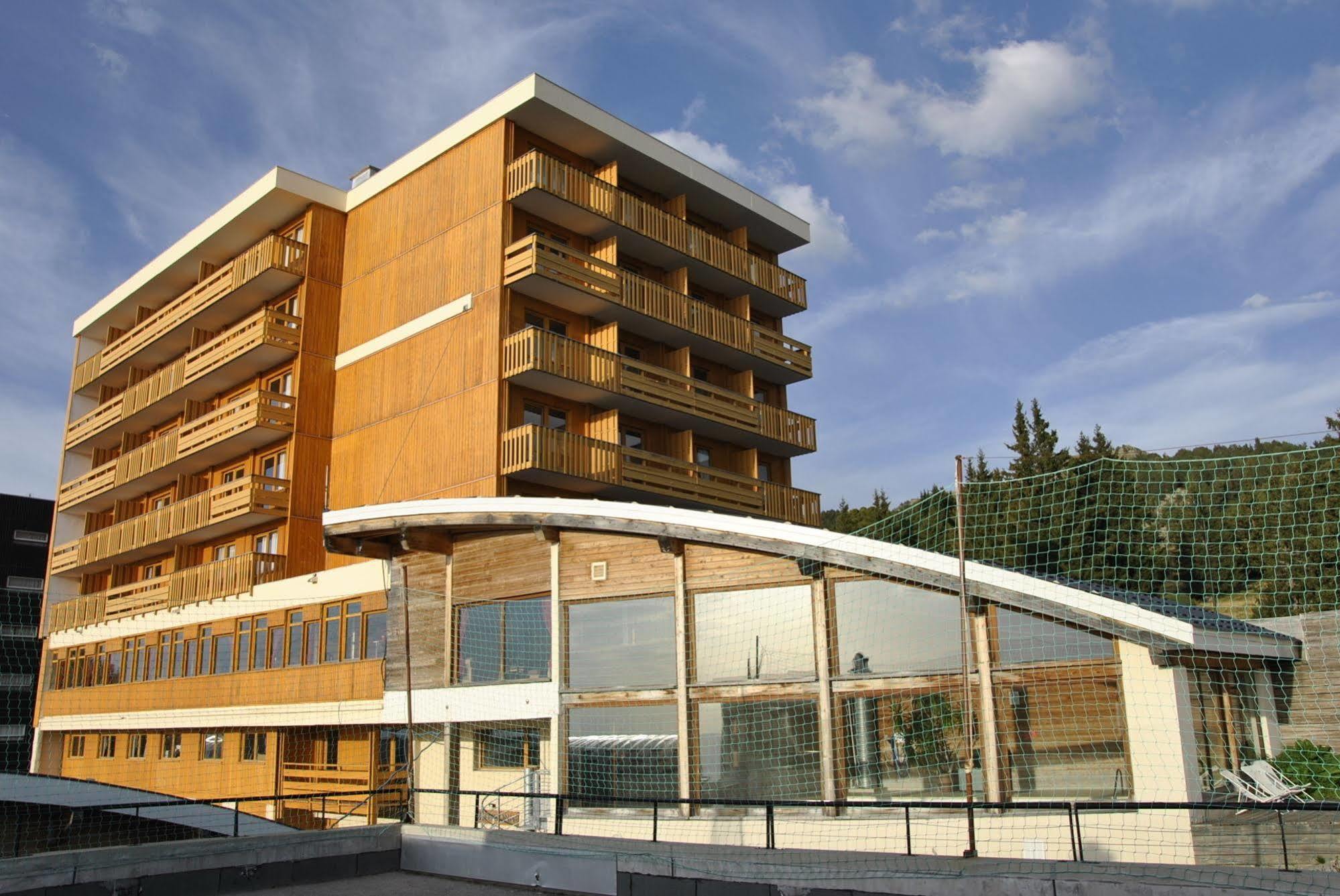 La Berangere Aparthotel Chamrousse Exterior photo
