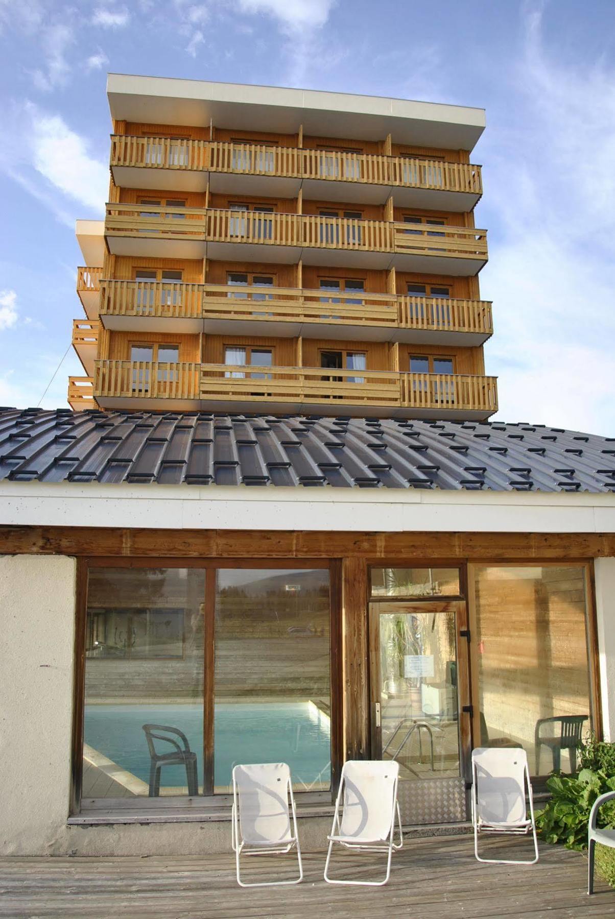 La Berangere Aparthotel Chamrousse Exterior photo